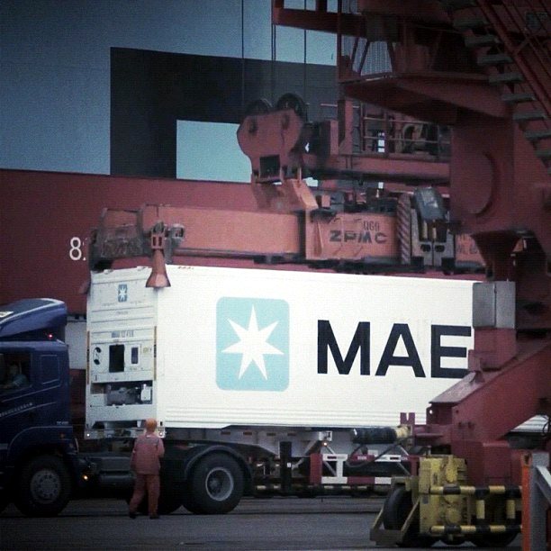 Kéo container khô và lạnh
